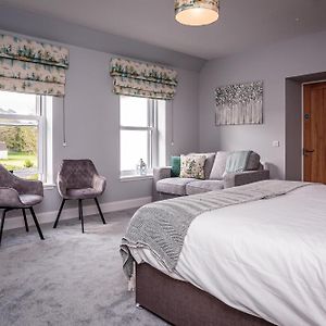 King Room Garden View